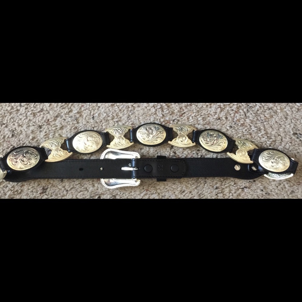 Grant Ladies Leather belt size 32 hand tooled